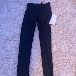 black mapped out HR tight 28” lululemon leggings